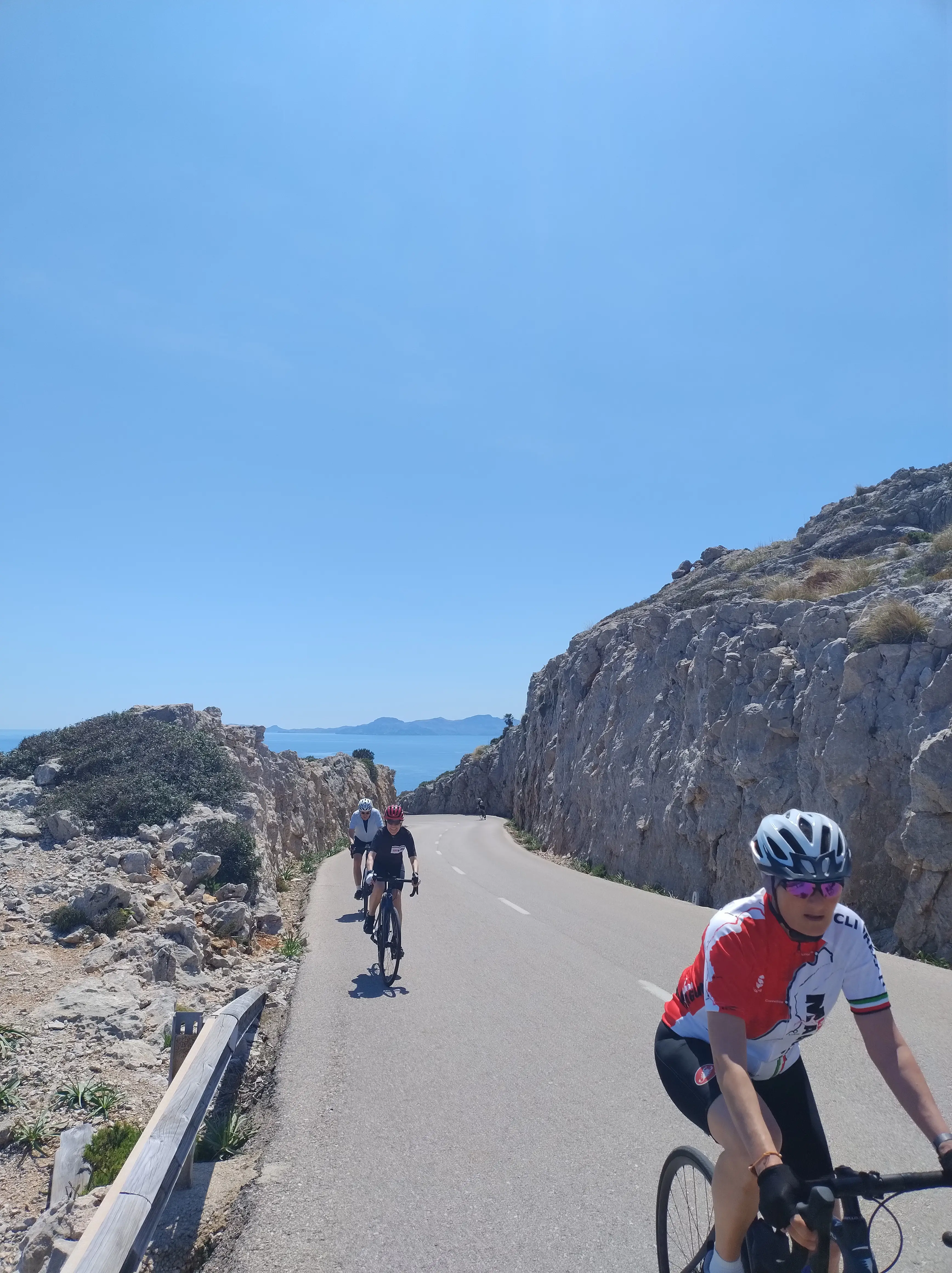 Puerto Pollenca, Cap Formentor 
Kaffeepause in Llenaire : photo 2 of 3 from the ride