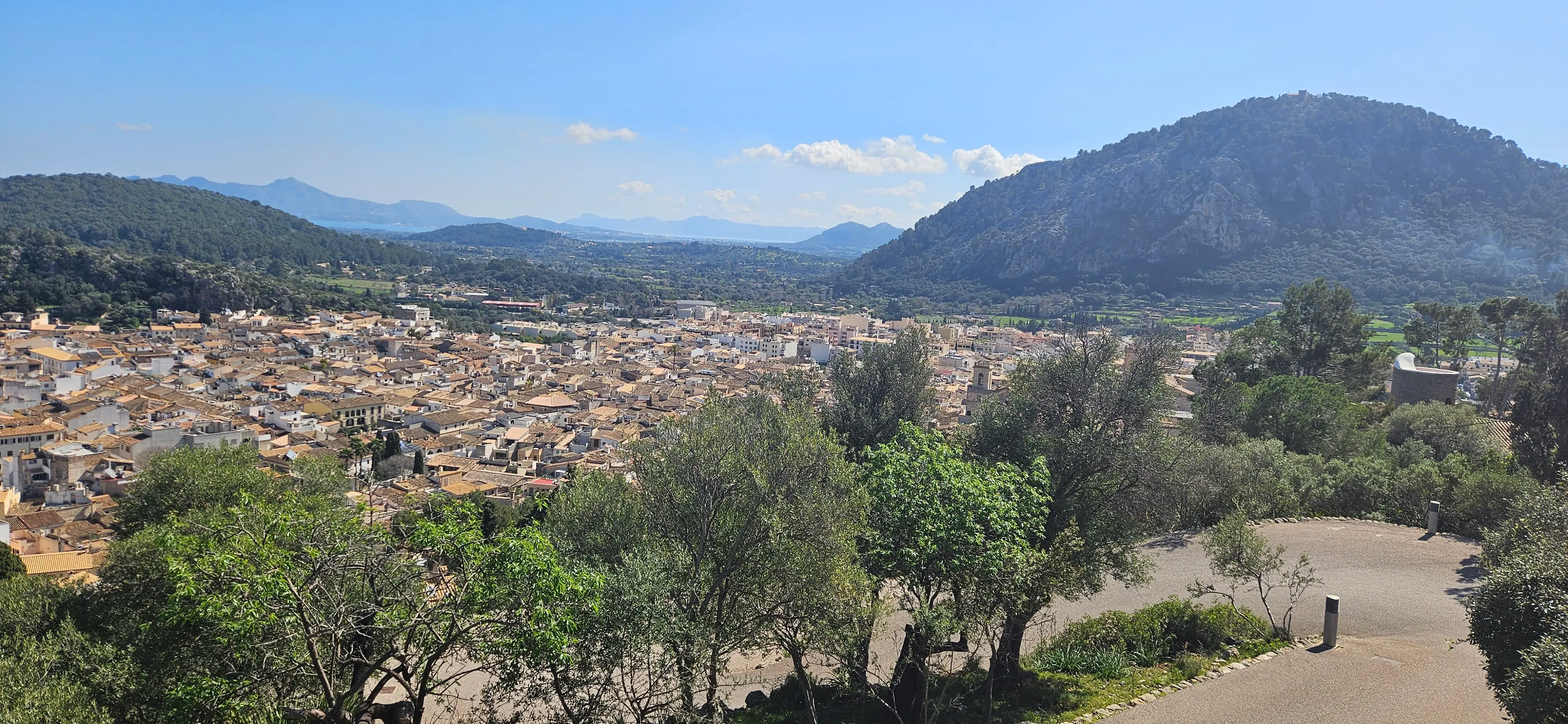 Puerto Alcudia - Buger - Campanet - Caimari - Tankstelle - Kloster Lluc - Pollenca - durch die Gärten - Puerto Alcudia: Foto 3 von 4 der Tour